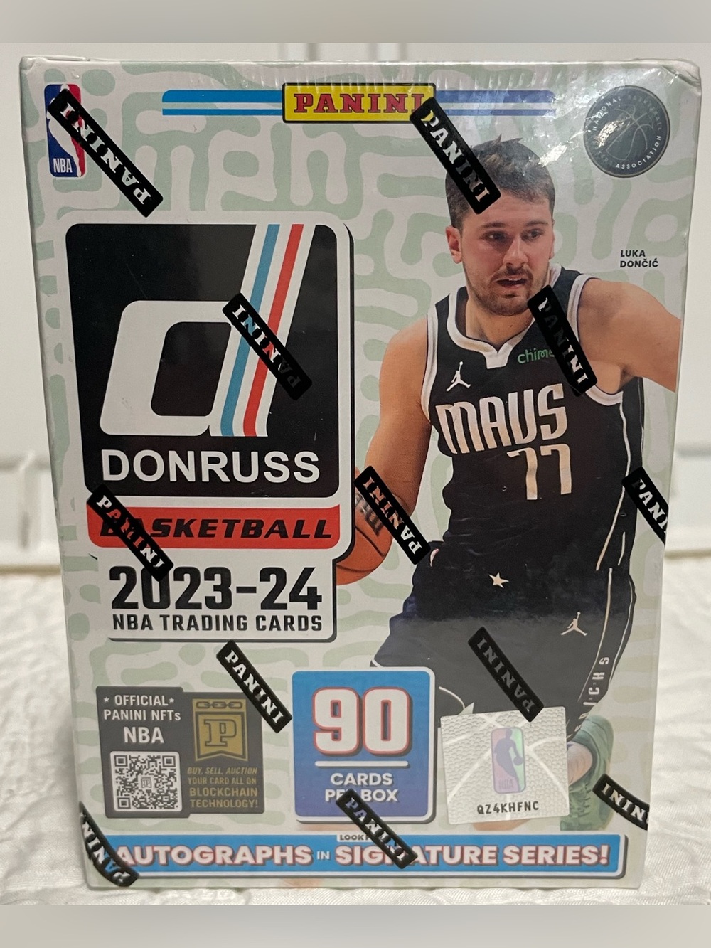2023/24 Panini Donras Basketball 6 Pack Blaster Box